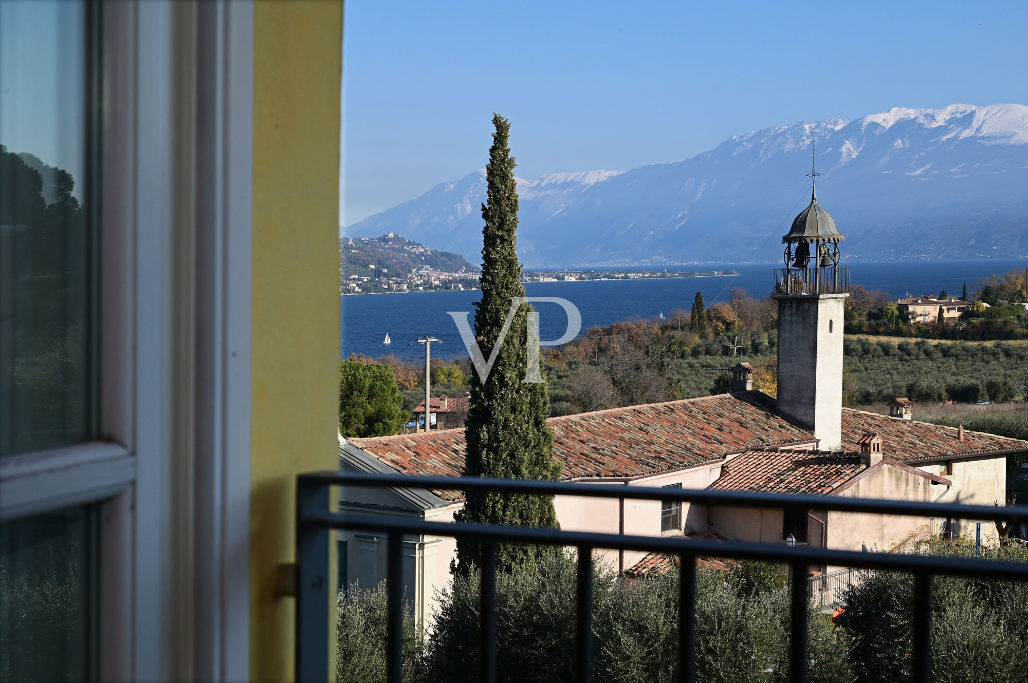 Luxury Lakefront Penthouse for Sale in Cisano di San Felice del Benaco